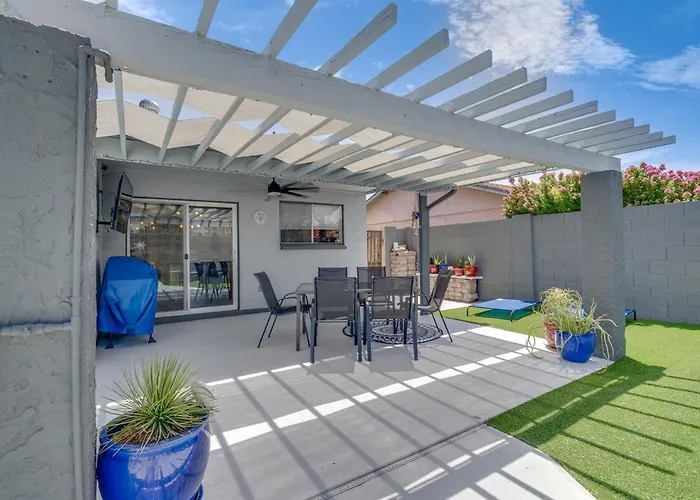 Shortstop At Sloan With Pool And Dog Friendly Near Sloan Park *