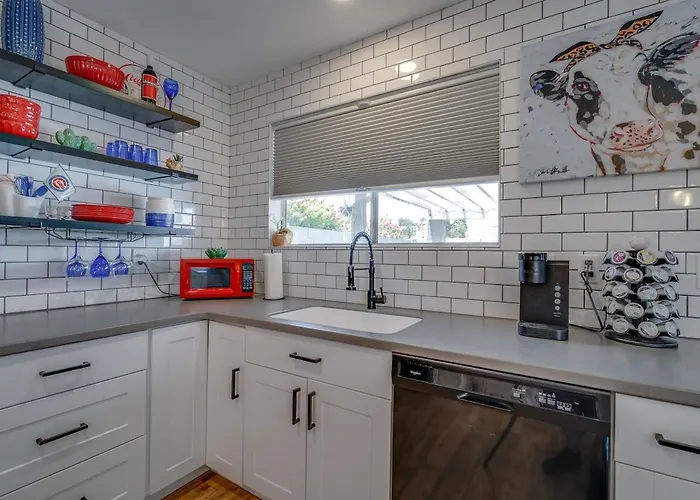 Ferienhaus Shortstop At Sloan With Pool And Dog Friendly Near Sloan Park Mesa