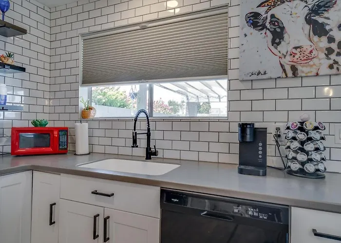 Ferienhaus Shortstop At Sloan With Pool And Dog Friendly Near Sloan Park