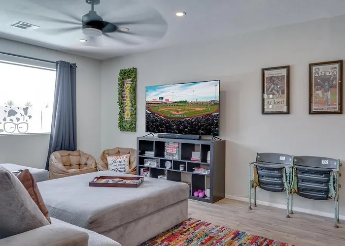 Ferienhaus Shortstop At Sloan With Pool And Dog Friendly Near Sloan Park *