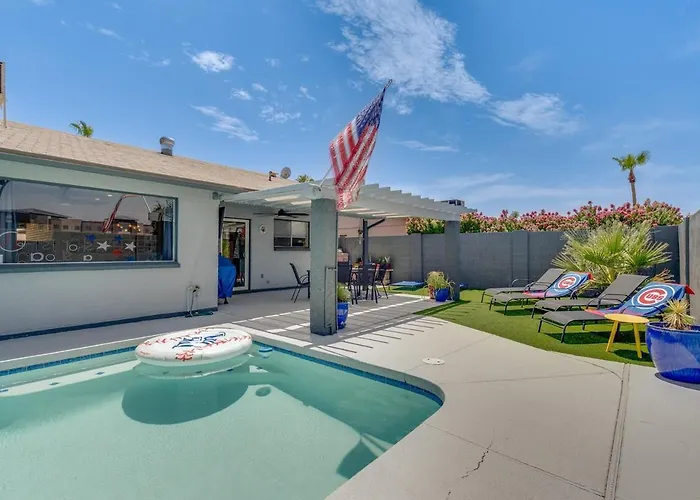 Shortstop At Sloan With Pool And Dog Friendly Near Sloan Park Ferienhaus