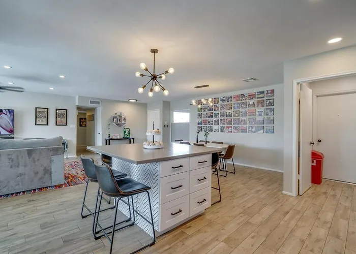 Ferienhaus Shortstop At Sloan With Pool And Dog Friendly Near Sloan Park