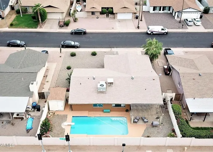 Shortstop At Sloan With Pool And Dog Friendly Near Sloan Park